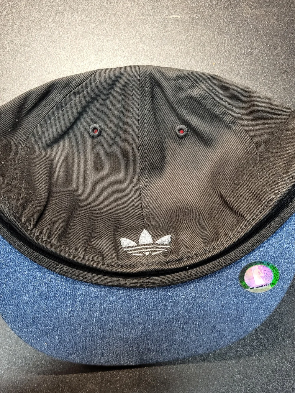 *NEW* Adidas Los Angeles Lakers Black Red Gothic NBA 210 Hat Flexfit 6 7/8-7 1/4